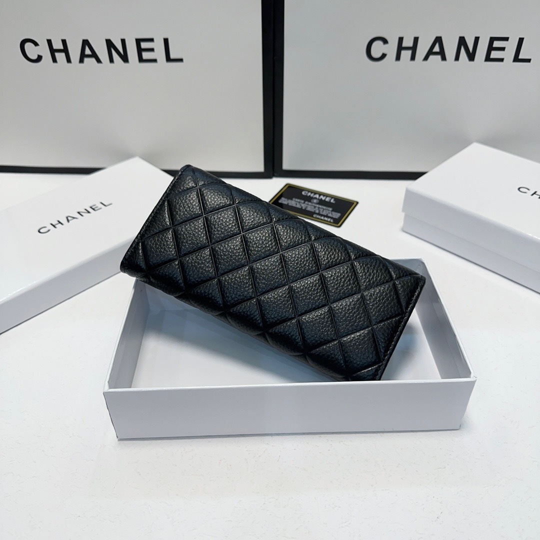 シャネル「Chanel」 ラムスキン フラップ ウォレット 財布