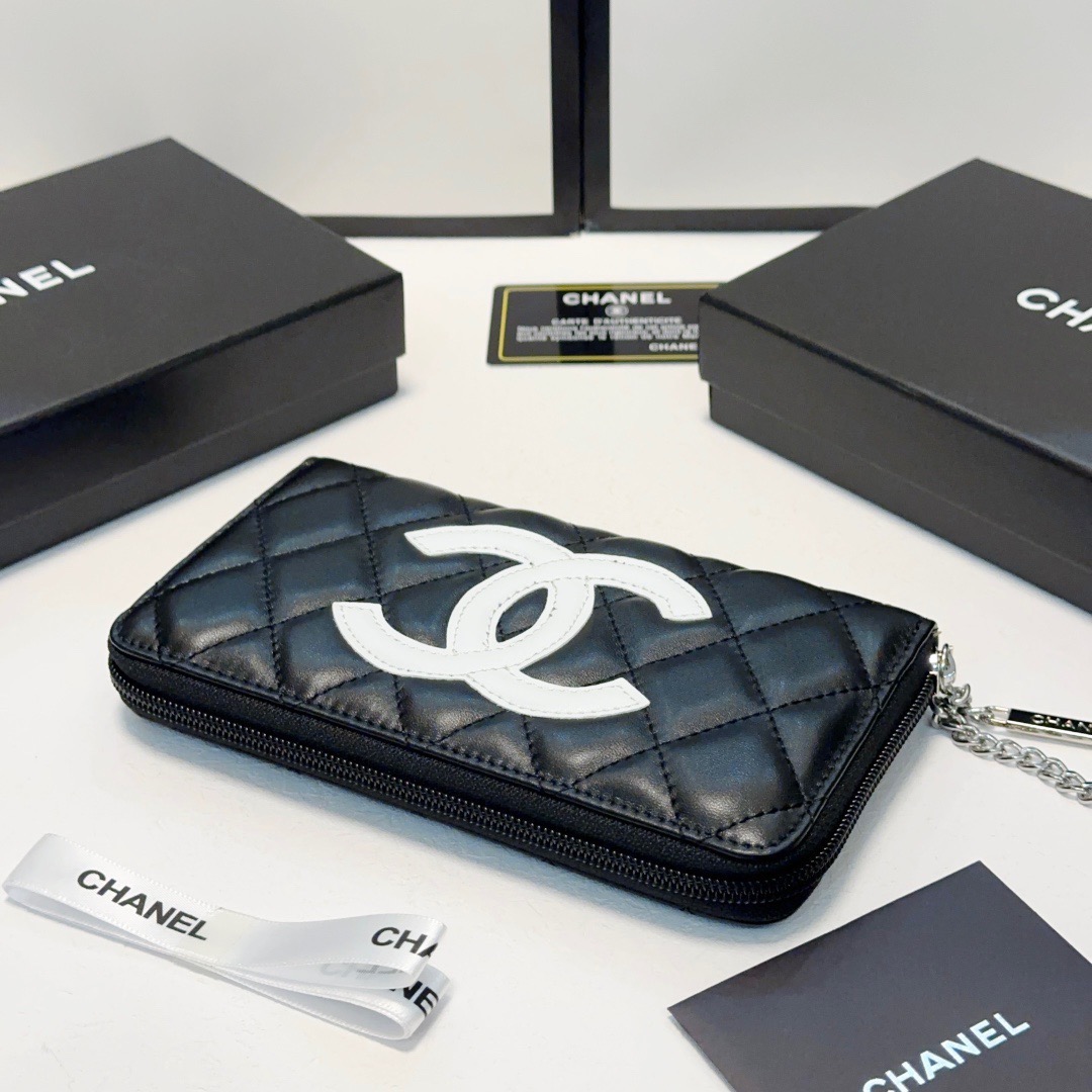シャネル「Chanel」 ラムスキン フラップ ウォレット 財布
