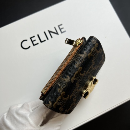 セリーヌ「Celine」スモール フラップウォレット トリオンフ / シャイニーカーフスキン