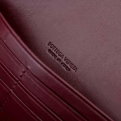 ボッテガ・ヴェネタ「Bottega Veneta」 デザートスエード クラッチバッグ