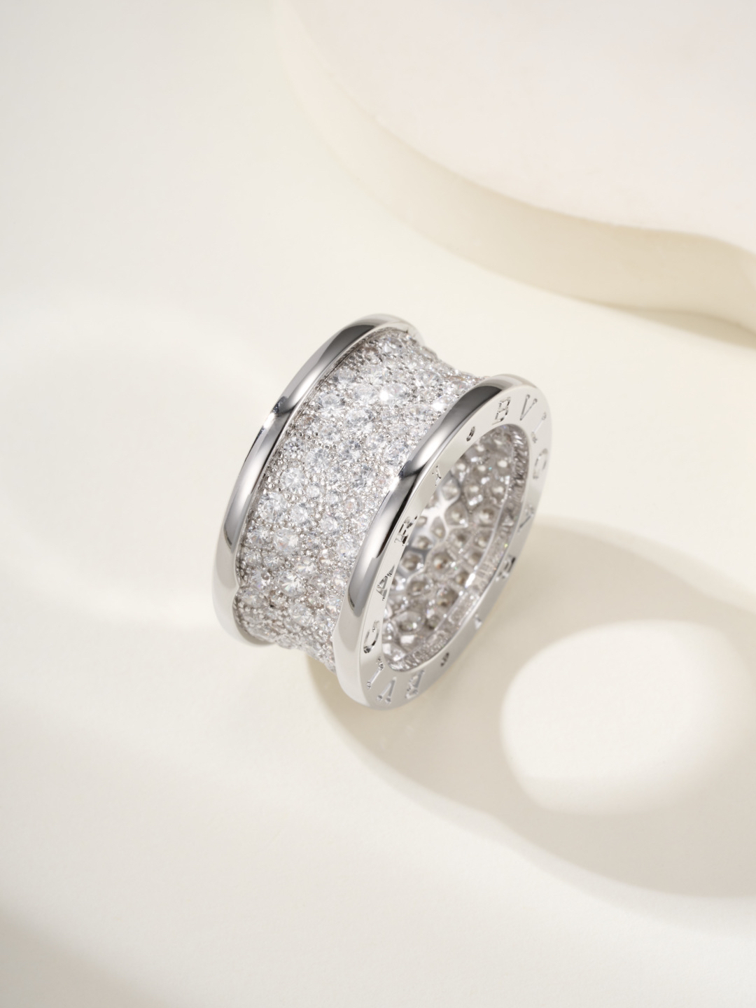 ブルガリ「Bvlgari」ワイド版リトルウエストリング