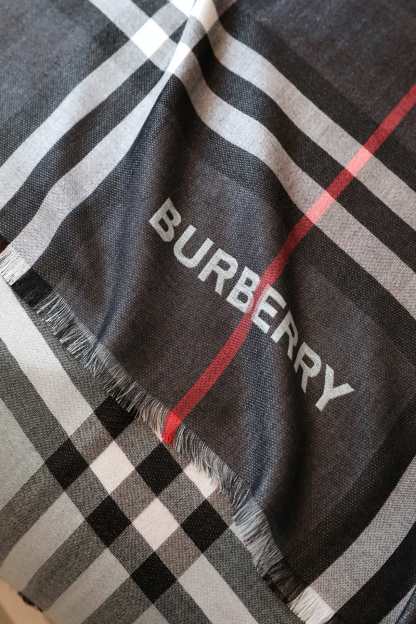バーバリー「Burberry」ダブルフェイス キャシュミア チェック マフラー (70×220cm)