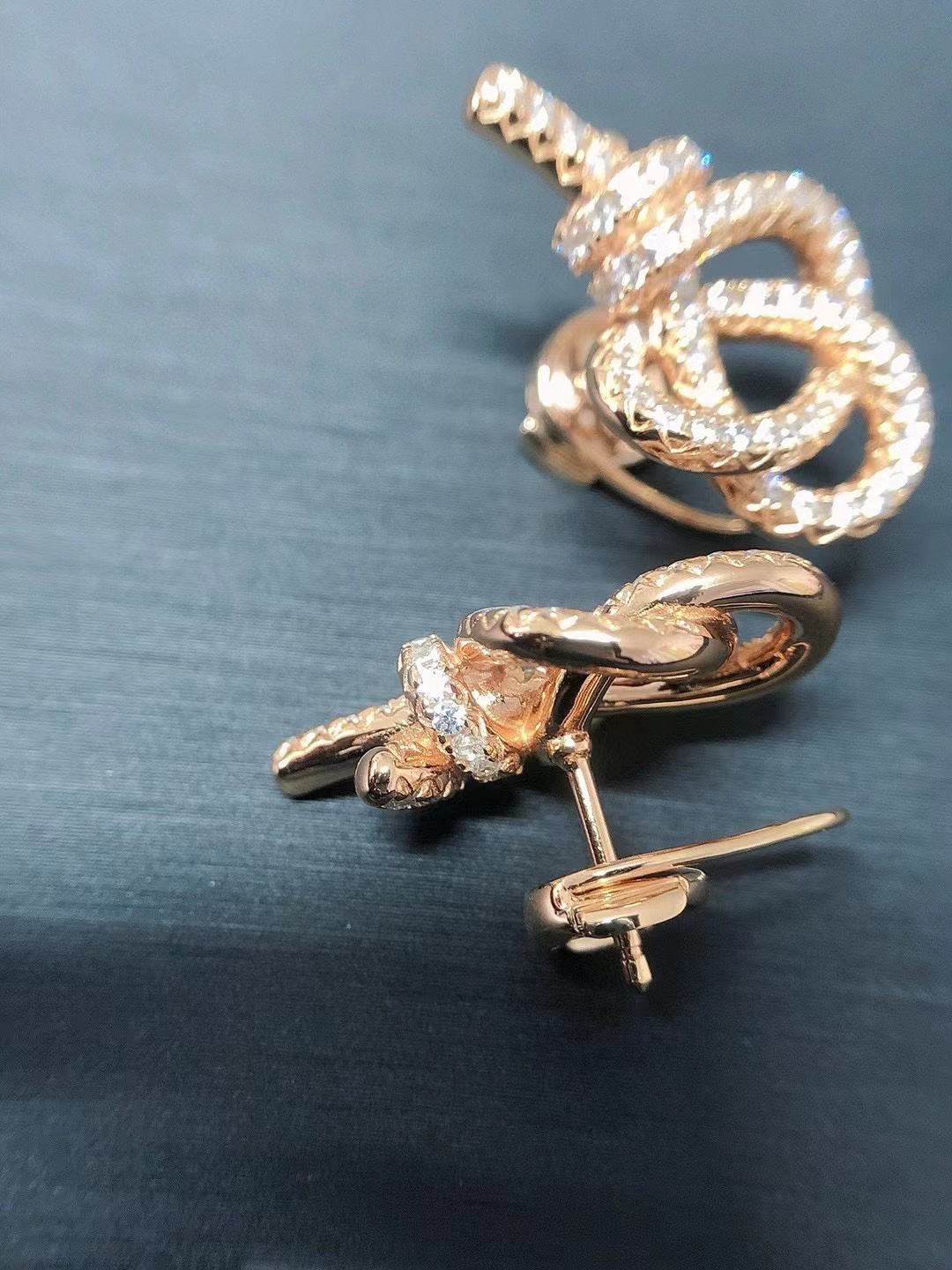 ティファニー「Tiffany & Co.」Keys ミニハートキーピアス