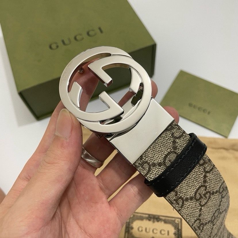 グッチ「Gucci」GGロゴ スピニングバックル レザーベルト100CM