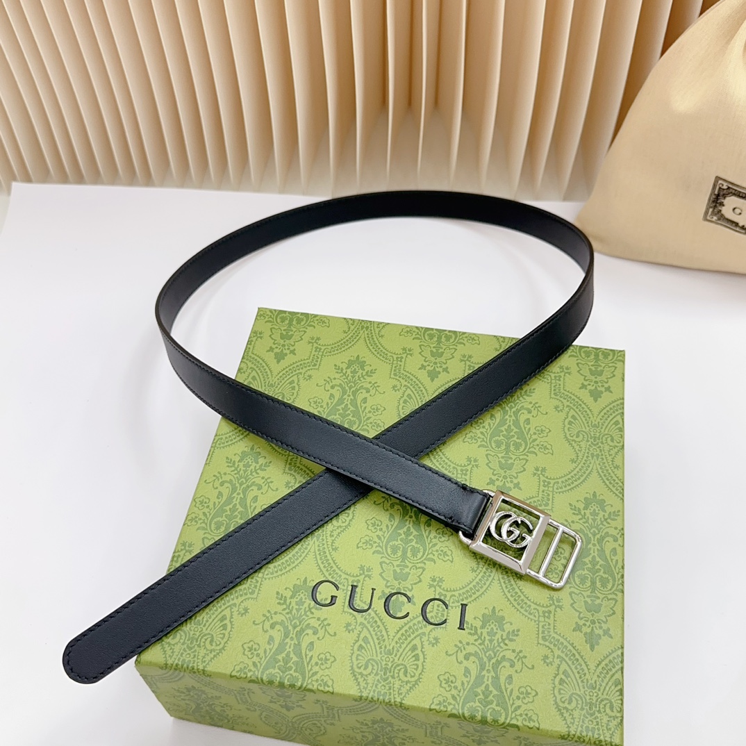 グッチ「Gucci」ダブルフェイス プレミアムレザー ベルト100CM