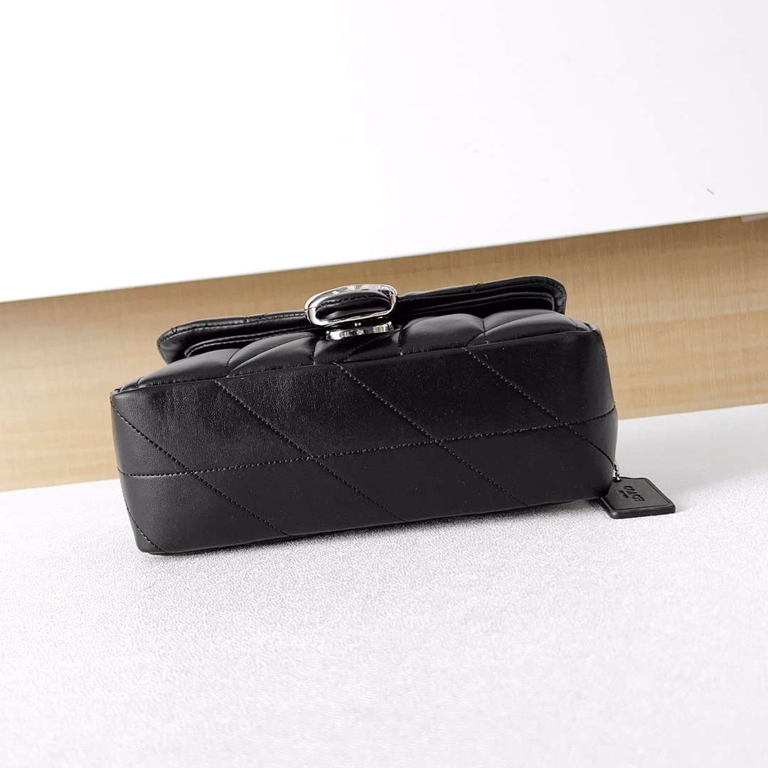 コーチ(Coach) タビー ショルダー バッグ 20 - キルティング CP149