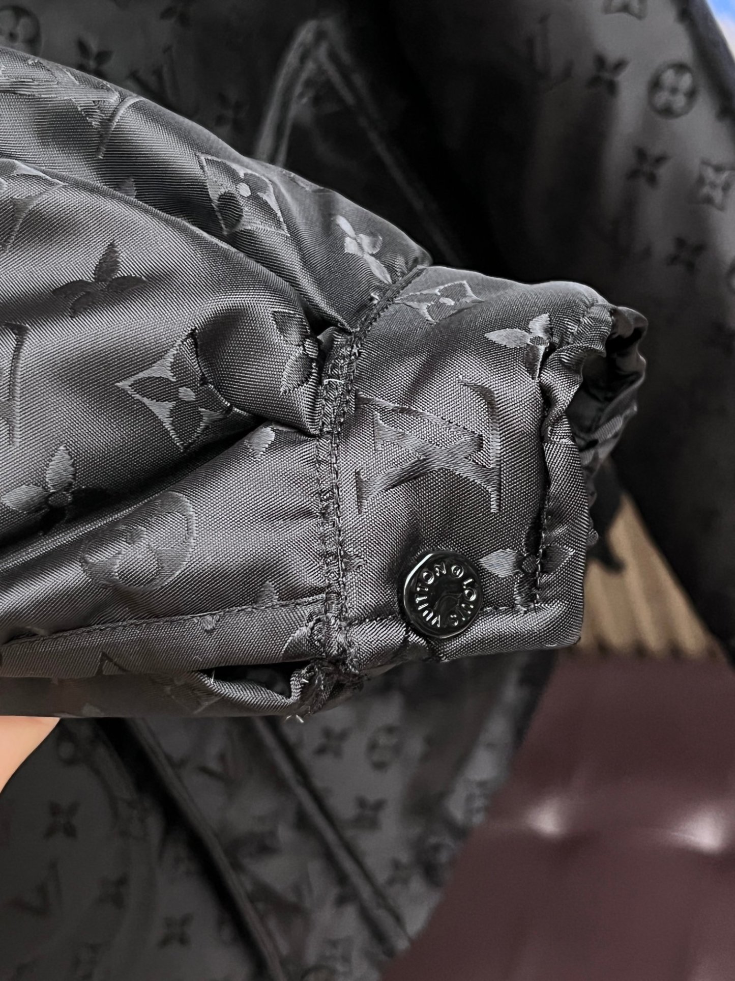 ルイ・ヴィトン「Louis Vuitton」‌ MONOGRAM PILLOW ダウンジャケット