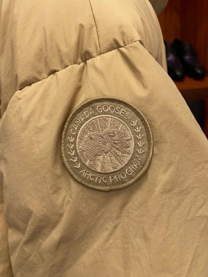 カナダグース「Canada Goose」ユニセックス パーカーダウンジャケット