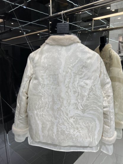 エルメス「Hermès」2025秋冬 ミンクファー ダウンコート