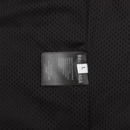 バレンシアガ「Balenciaga」BLCGコラージュアルファベットプリントジャケットポンチョ