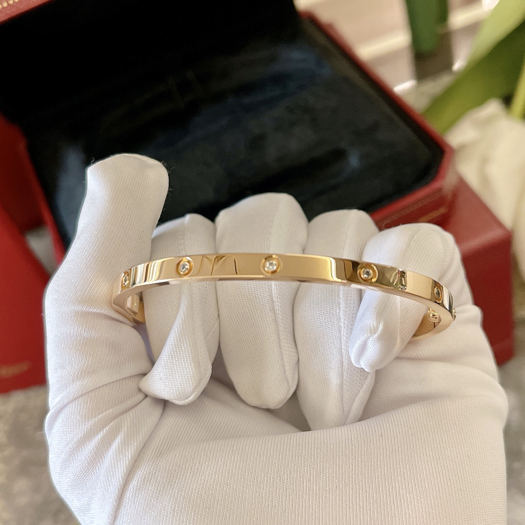 カルティエ「Cartier」 ジュエル オブ ラブ 10ダイヤモンド ミニ ブレスレット