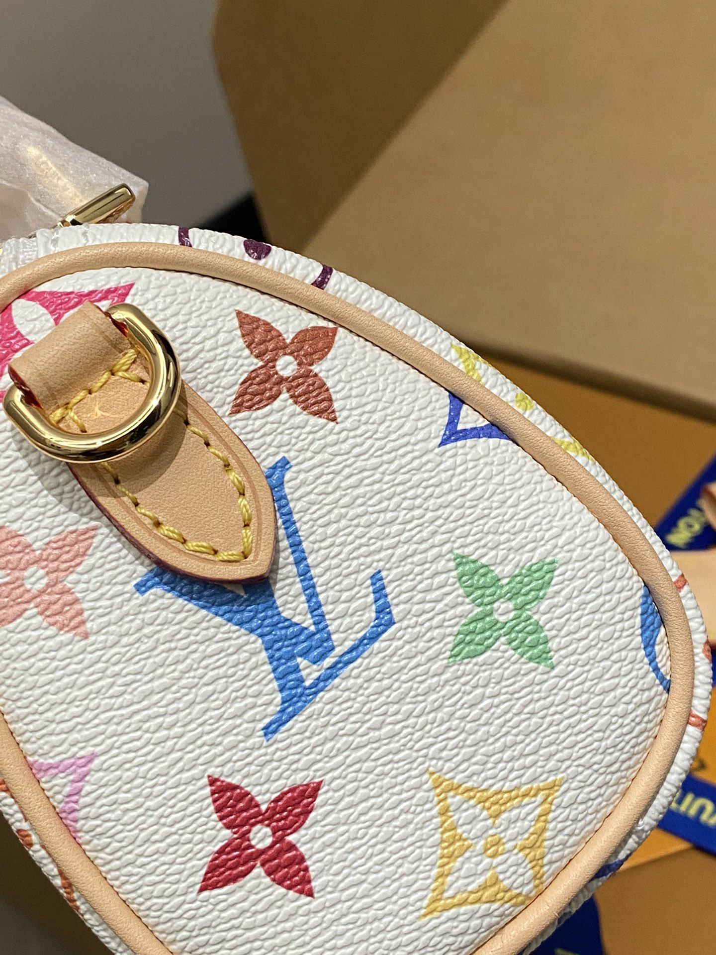 ルイ・ヴィトン「Louis Vuitton」ナノアルマ