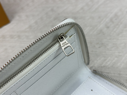 ルイ・ヴィトン「Louis Vuitton」ジッピーウォレット･ヴェルティカル