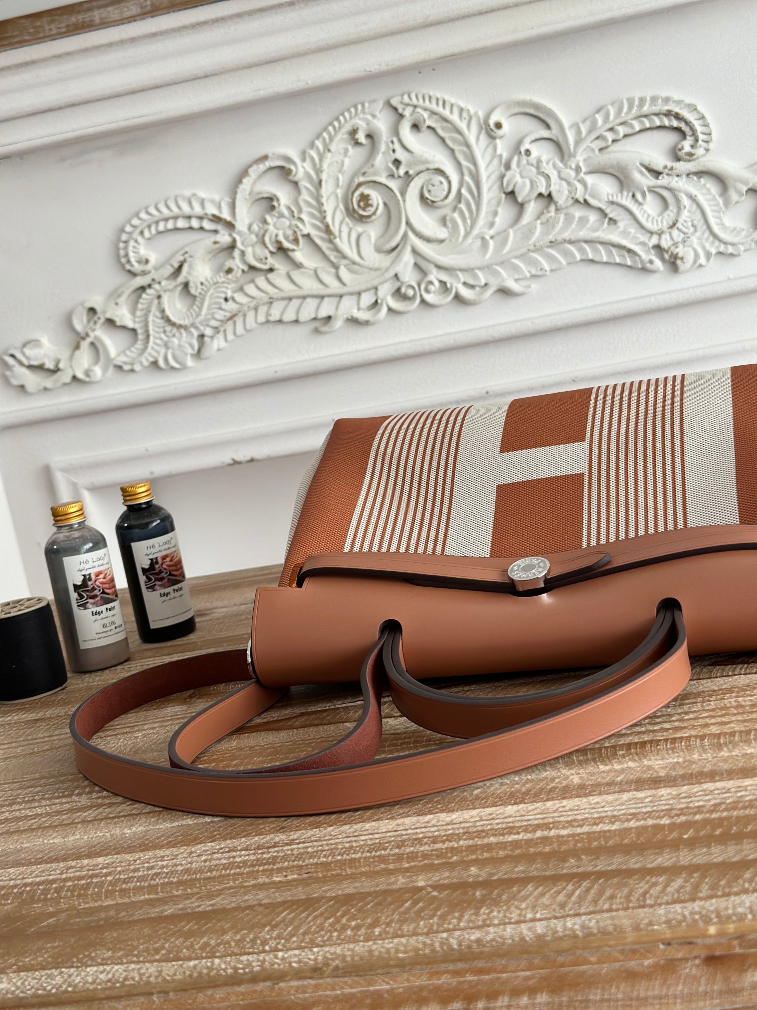 エルメス「Hermès」ハーバッグ ジップ31 鋲打ちトートバッグ「Herbag Zip 31 hobnailed」