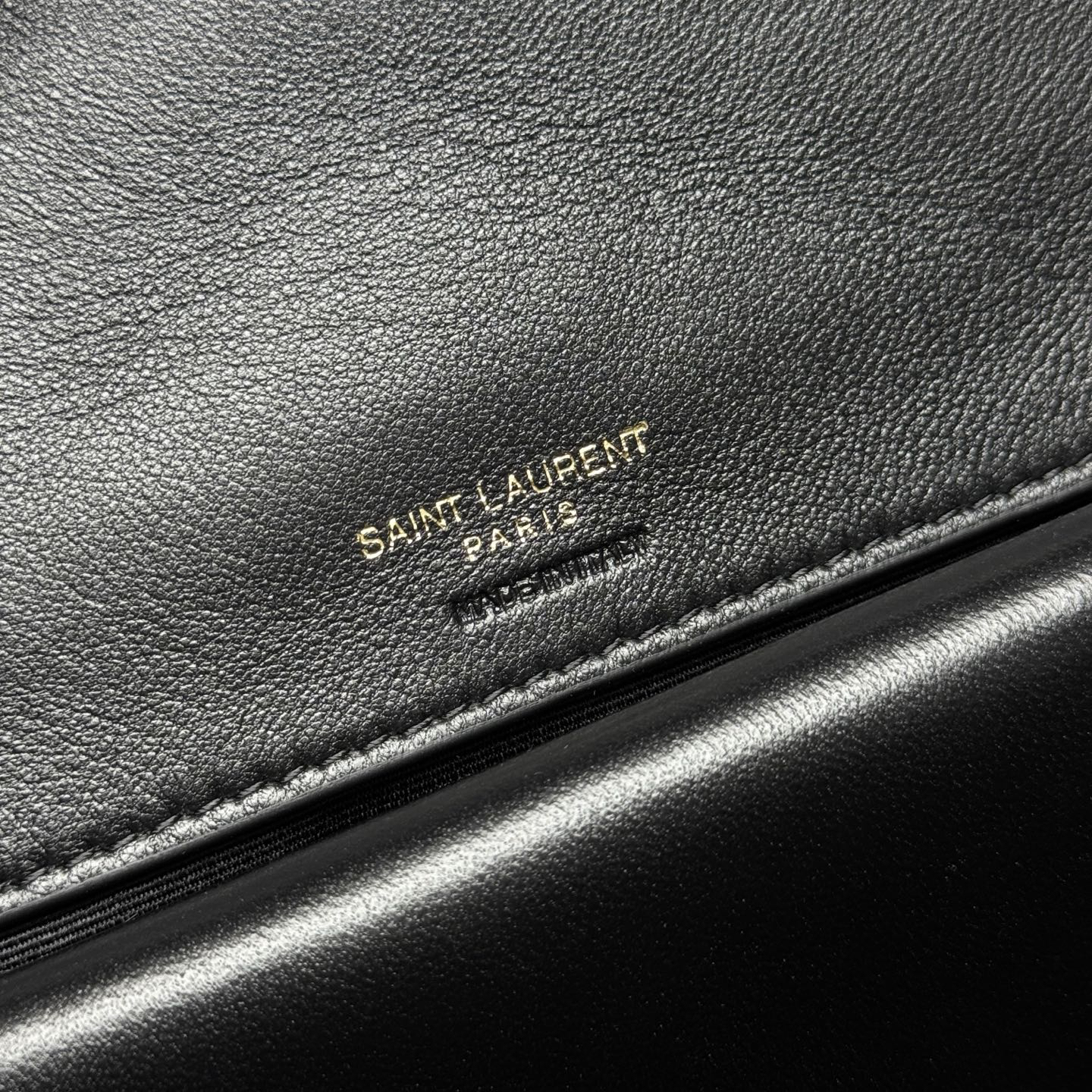 サンローラン「Saint Laurent」ルル ブラックレザー ミディアムバッグ