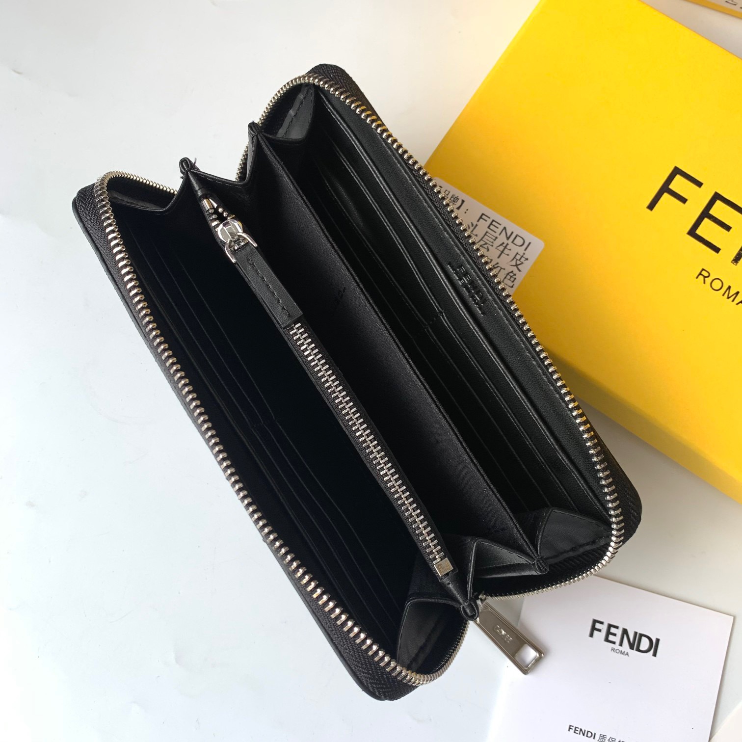 フェンディ「Fendi」ダイアゴナル ジップアラウンド財布