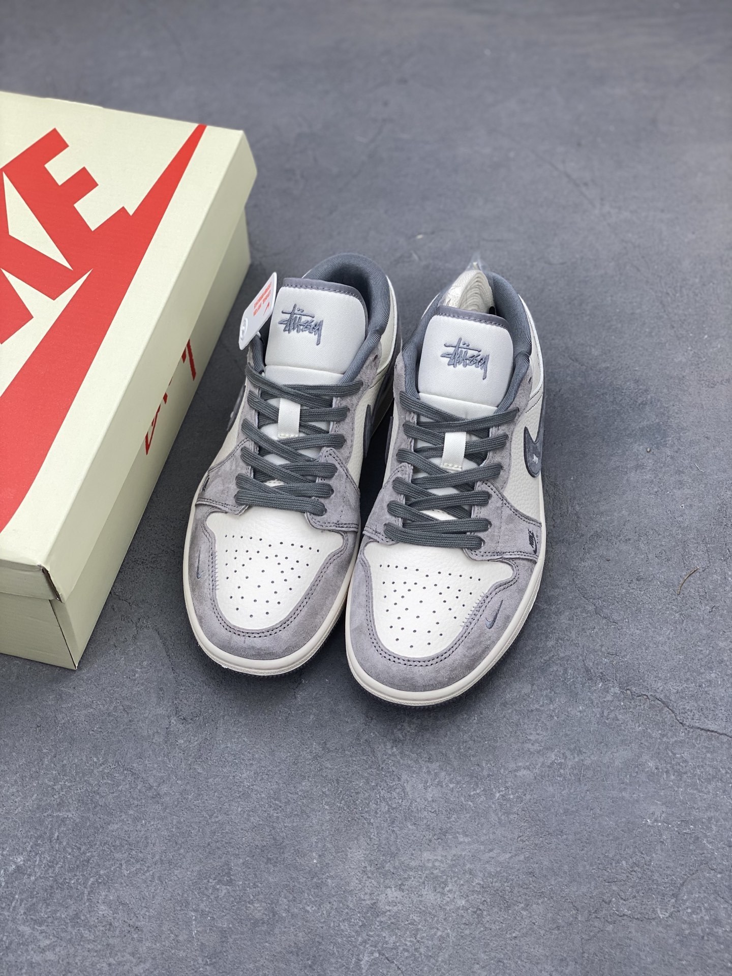 ナイキ「Nike」ク ロー カジュアルスニーカー