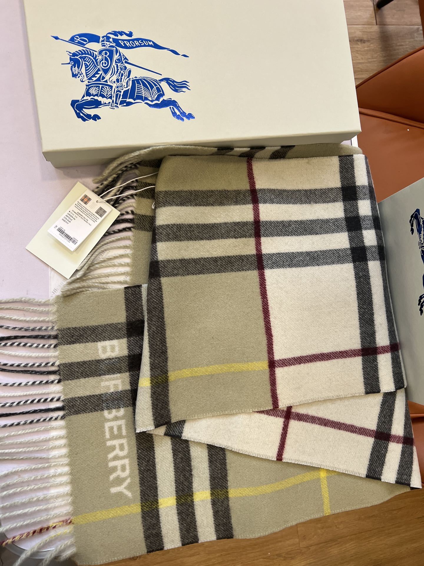 バーバリー「Burberry」コントラスト チェック マフラー (ベージュ×オリーブ)30*168CM