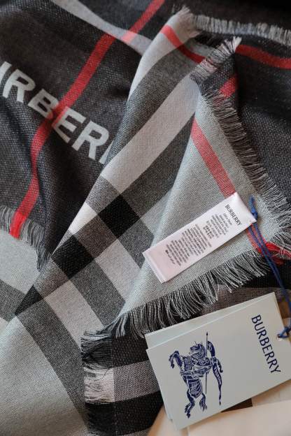 バーバリー「Burberry」ダブルフェイス キャシュミア チェック マフラー (70×220cm)