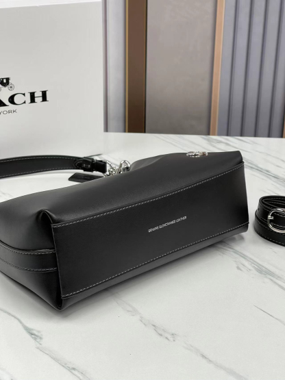 コーチ(Coach) ジュリエット ショルダー バッグ 25 CW640