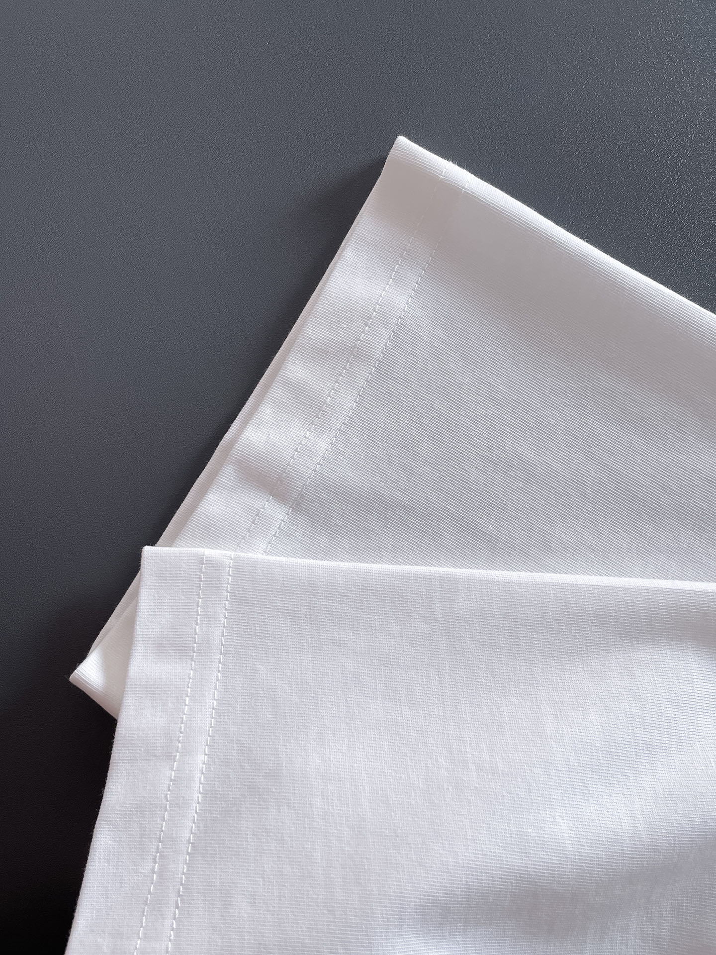 ヴァレンティノ「Valentino」25 ss春夏新作初の最新半袖クルーネックTシャツ