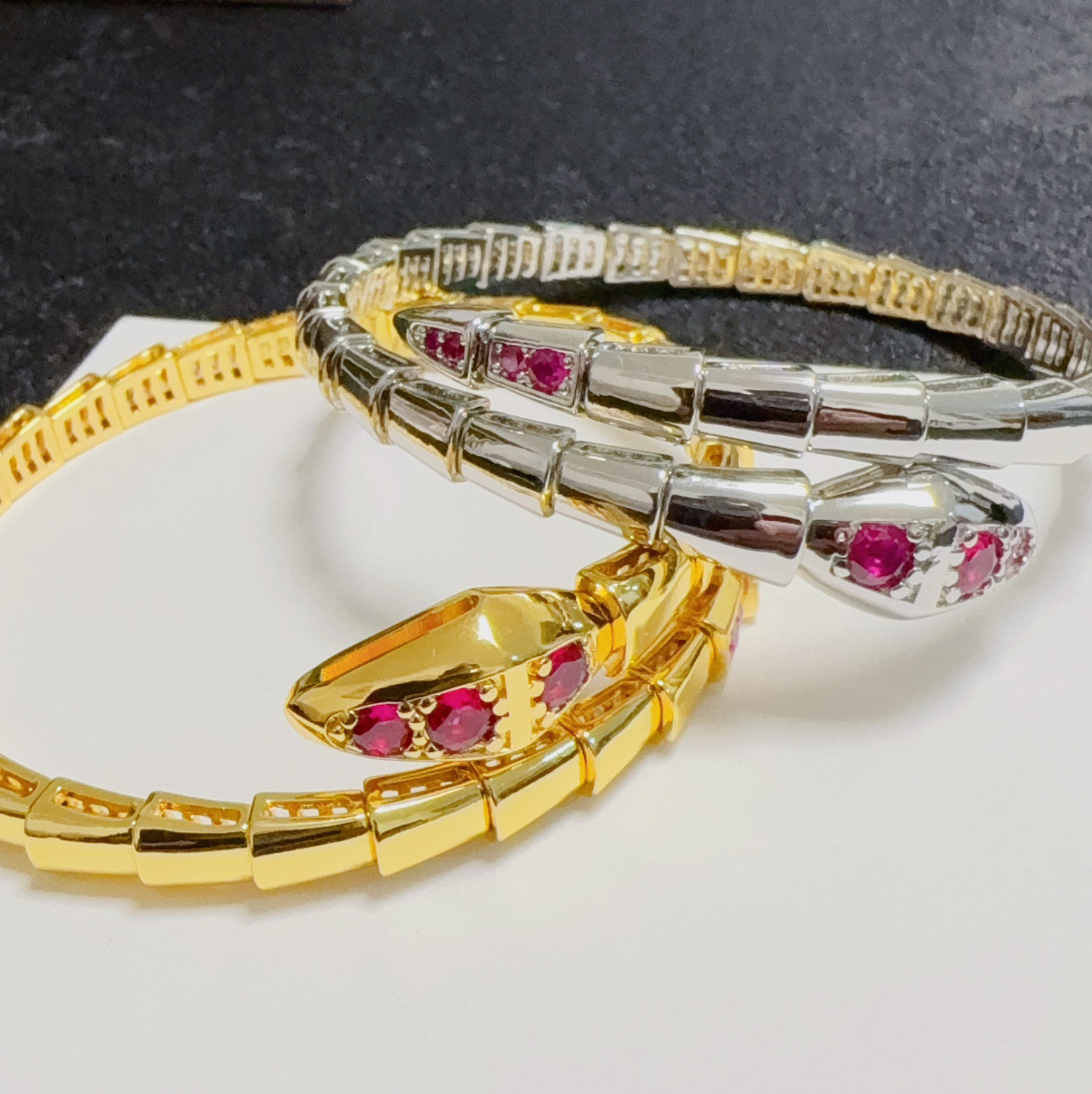 ブルガリ「Bvlgari」Serpenti Viper ルビーブレスレット15cm