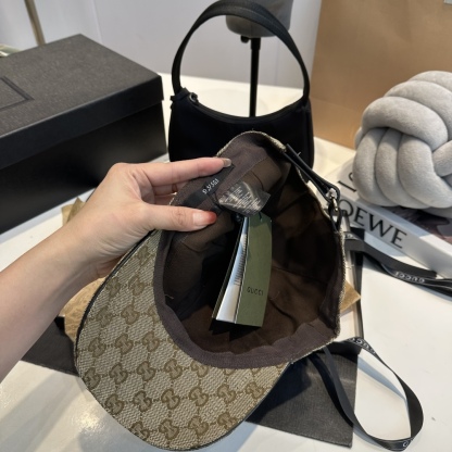 グッチ「Gucci」Lido GG Baseball Cap