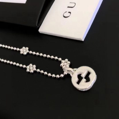 グッチ「Gucci」 スノーフレーク ダブルG ネックレス