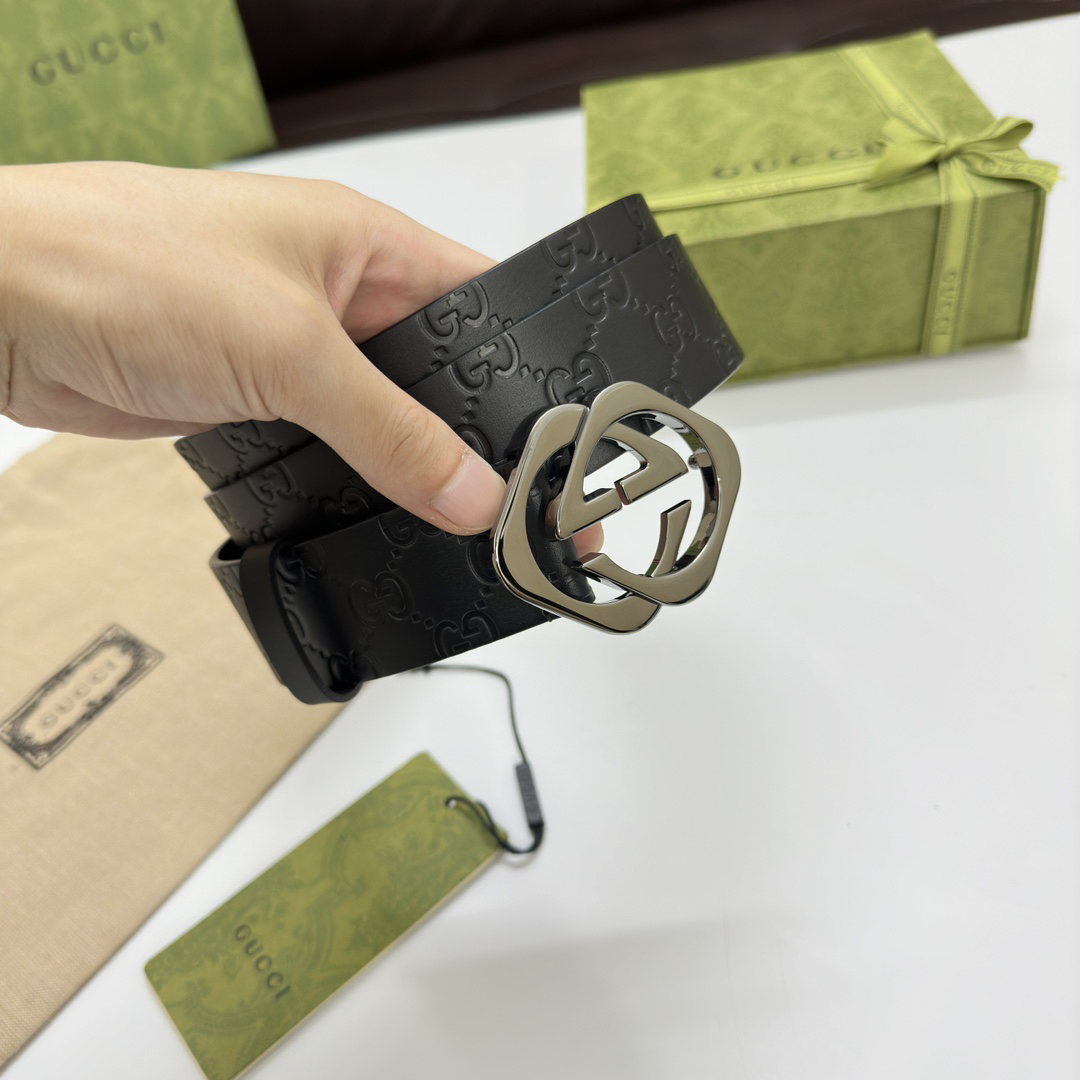 グッチ「Gucci」クラシック エンボスレザー ベルト100CM