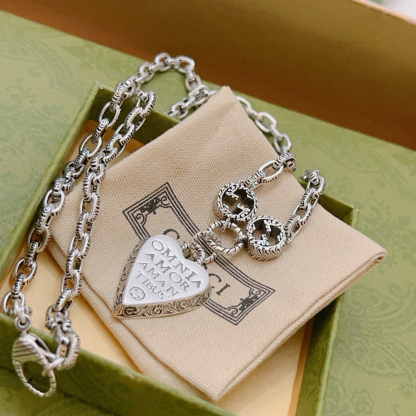 グッチ「Gucci」Anger Forest シルバーネックレス