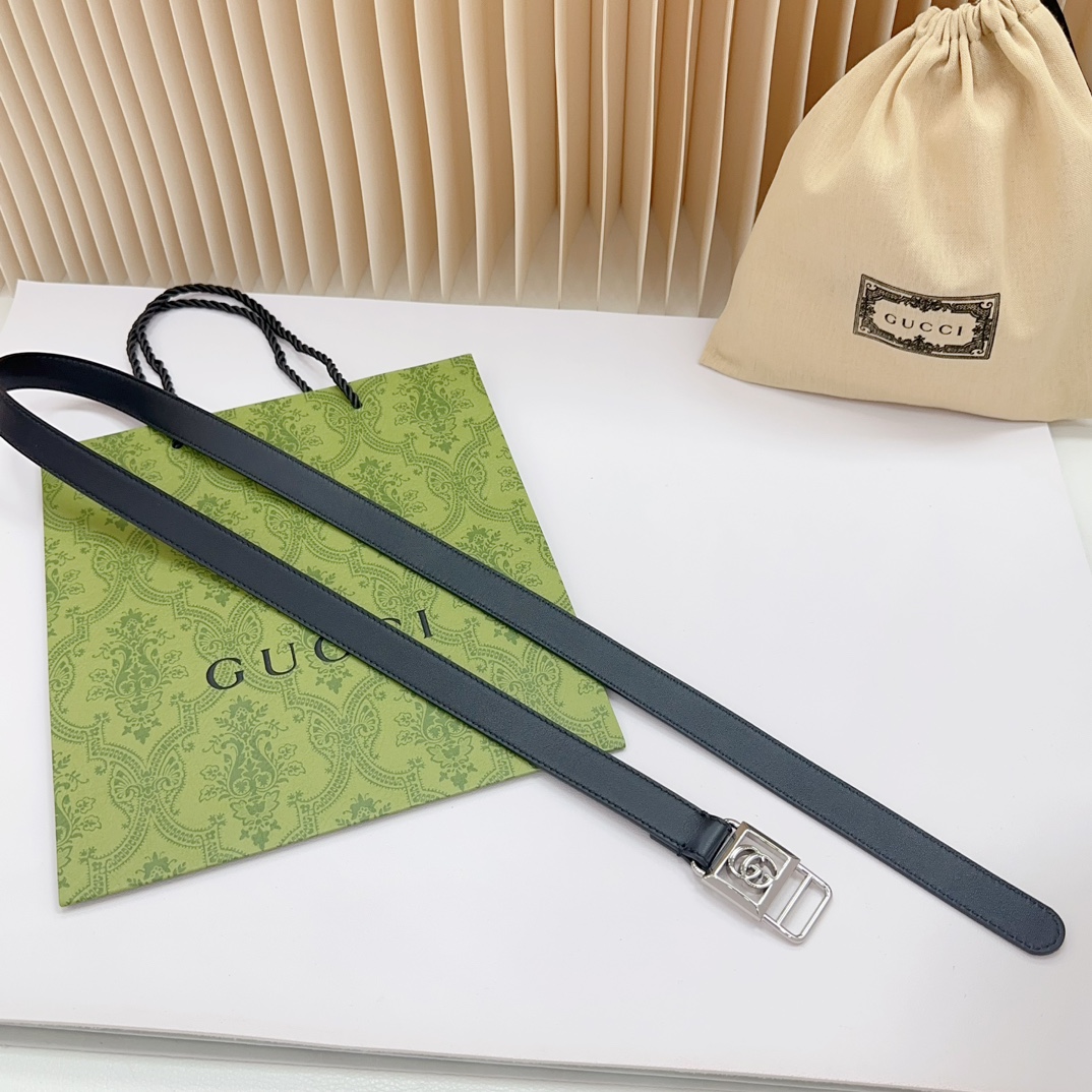 グッチ「Gucci」ダブルフェイス プレミアムレザー ベルト100CM