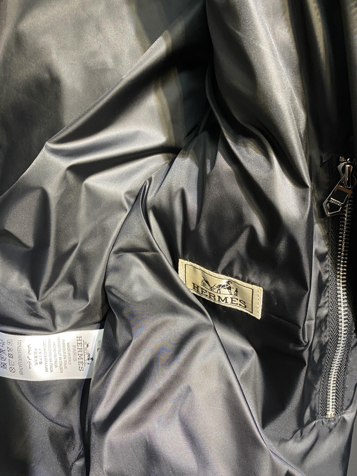 エルメス「Hermès」 2025秋冬 ダウンジャケット