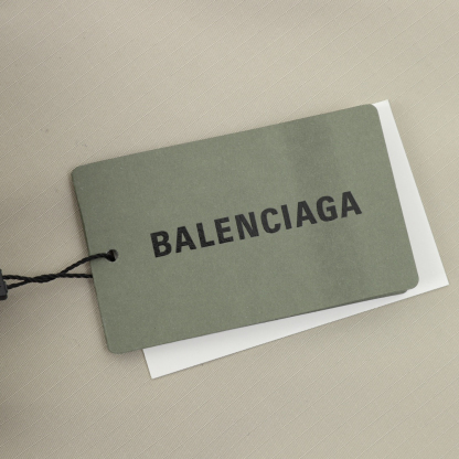 バレンシアガ「Balenciaga」‌アルファベット刺繍ジッパージャケット