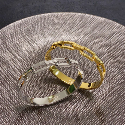 ルイ・ヴィトン「Louis Vuitton」 アルファベット クローバー タンク リンク ブレスレット18cm/20cm