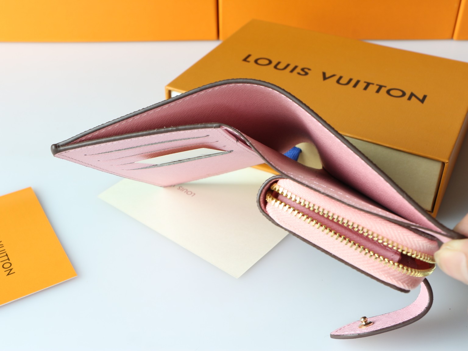 ルイ・ヴィトン「Louis Vuitton」ポルトフォイユジュリエット