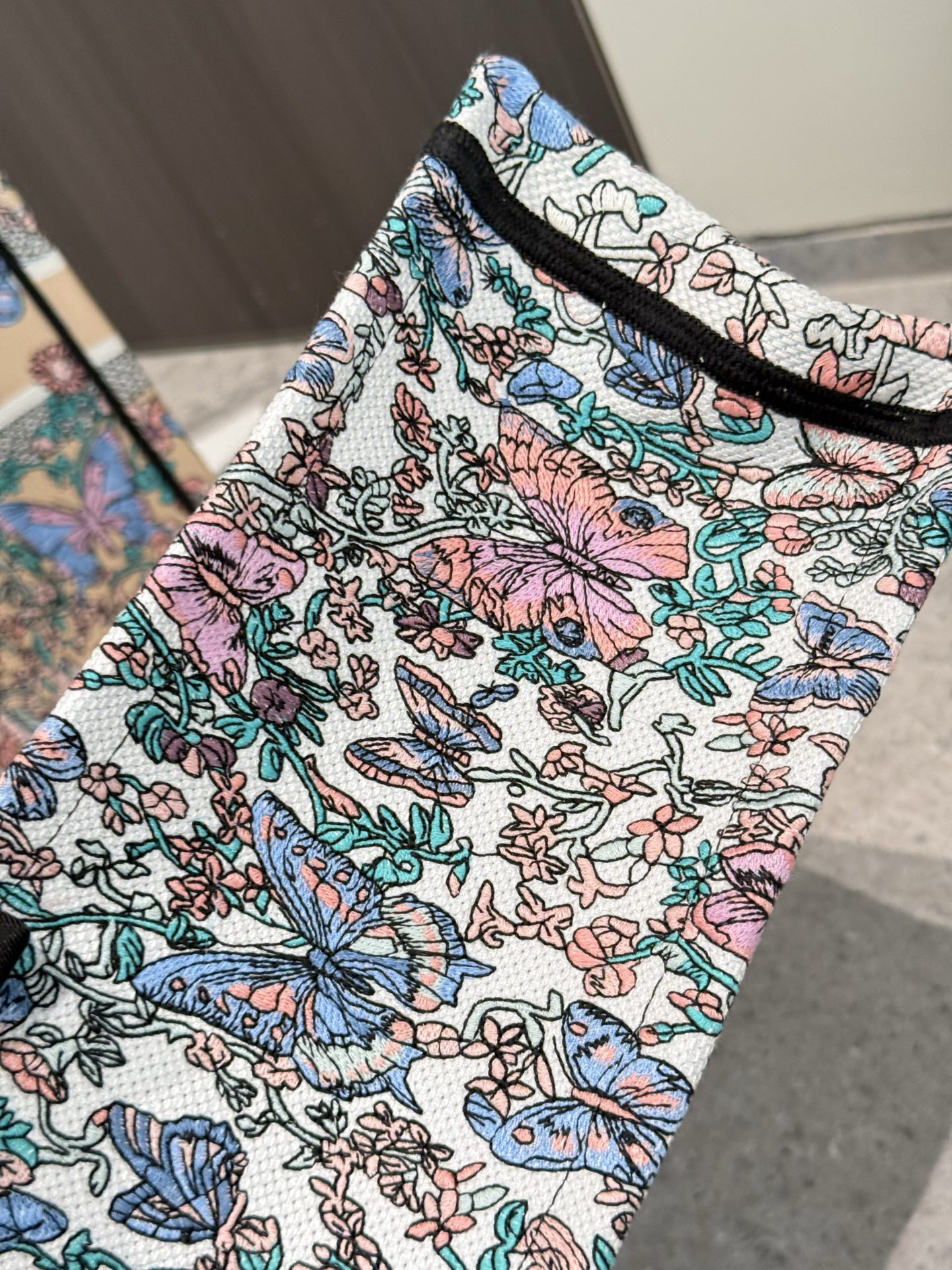 ディオール Dior Book Tote バッグ ミディアム