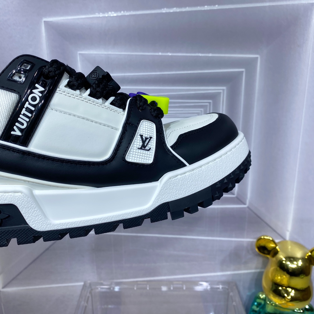 ルイ・ヴィトン「Louis Vuitton x Trainer Maxi スニーカー