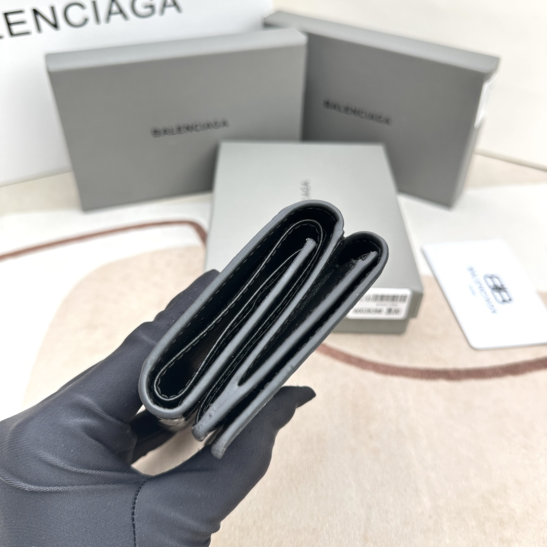 バレンシアガ 「Balenciaga」 クラシックウォレット 財布