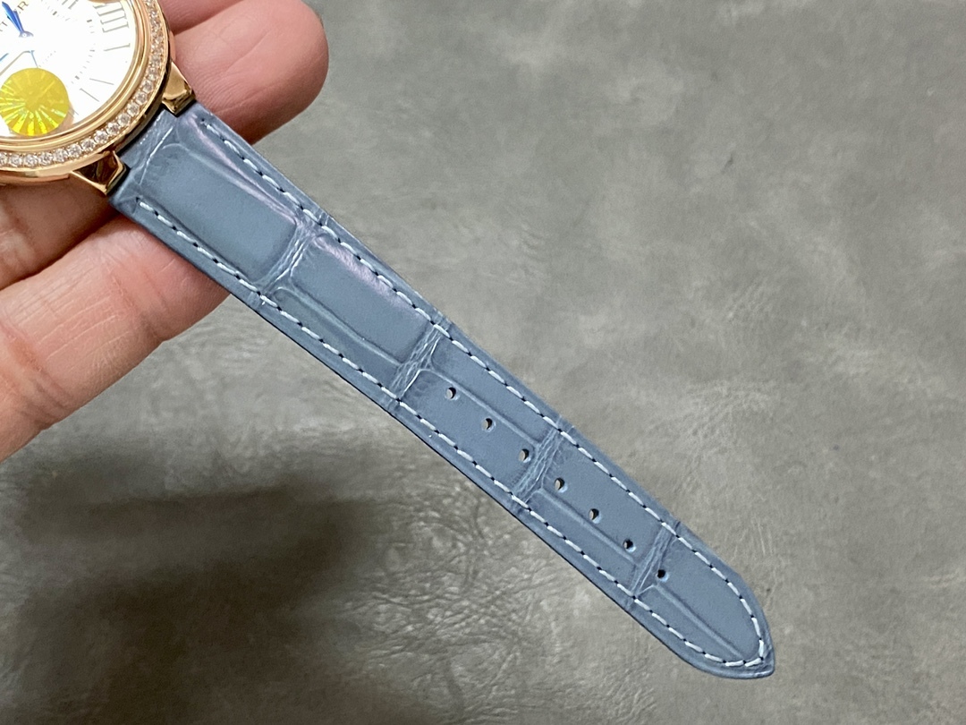 カルティエ［Cartier］バロン ブリュ 33mm 自動巻き