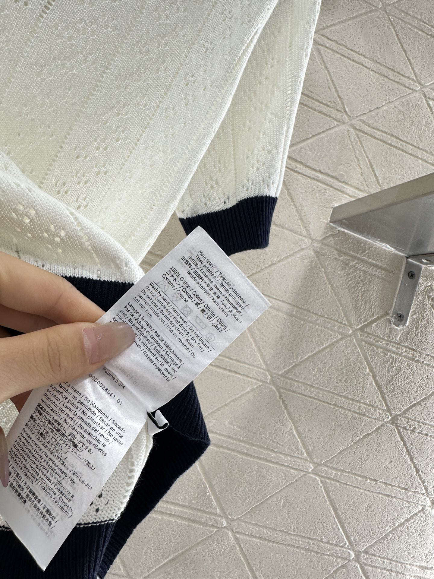 ヴァレンティノ「Valentino」チェリーニット開襟半袖