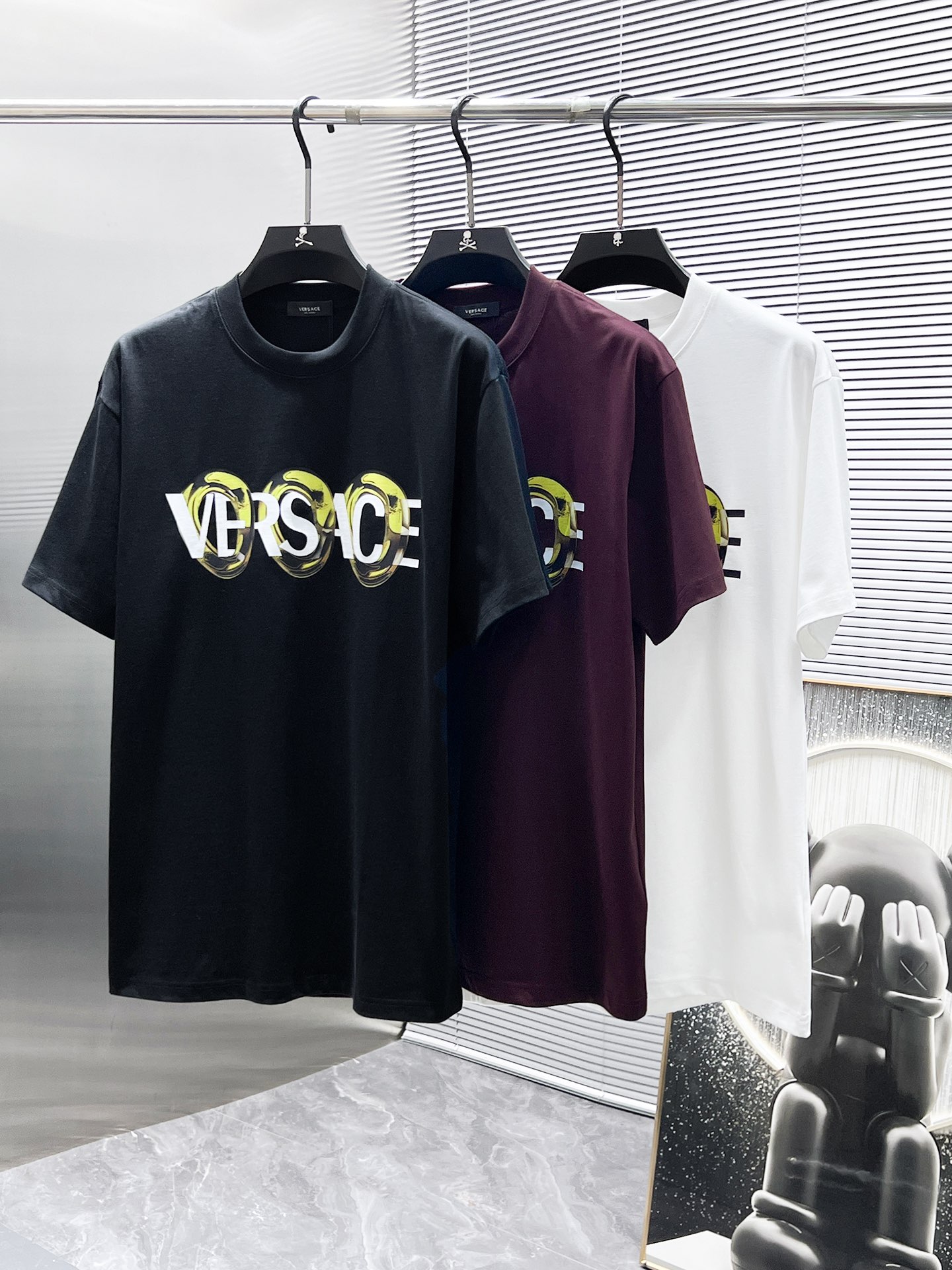 ヴェルサーチ「Versace」 2025SS リラックスフィット クルーネックTシャツ