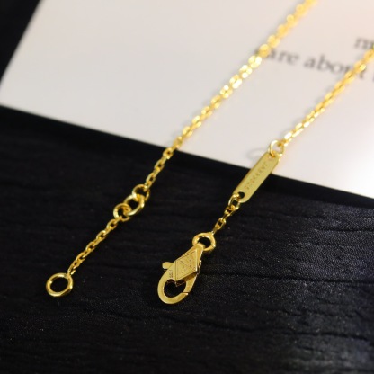 ヴァン クリーフ＆アーペル「Van Cleef & Arpels」 Butterfly マザーオブパール 18Kホワイトゴールド ブレスレット17cm