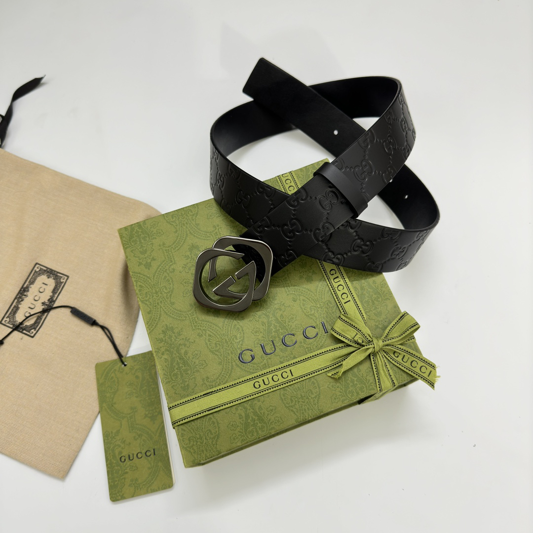 グッチ「Gucci」クラシック エンボスレザー ベルト100CM