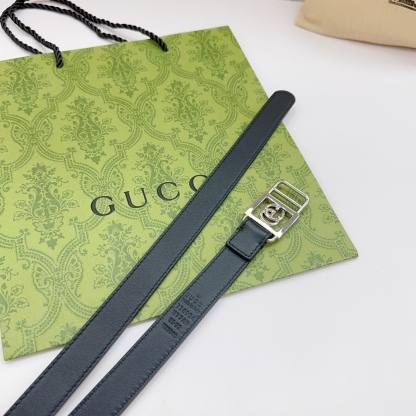 グッチ「Gucci」ダブルフェイス プレミアムレザー ベルト100CM