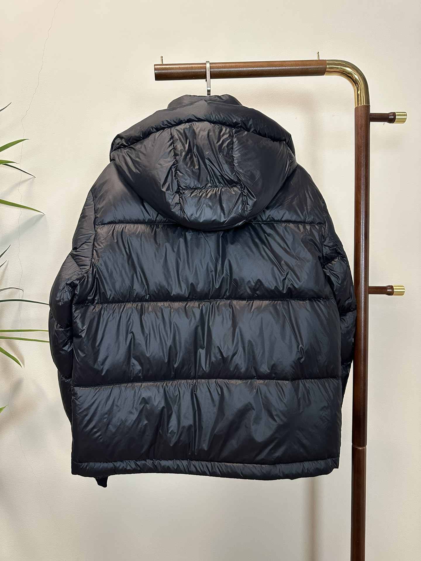 ルイ・ヴィトン「Louis Vuitton」‌ MONOGRAM PILLOW ダウンジャケット