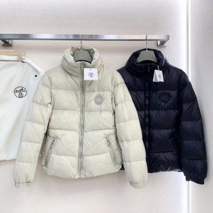 エルメス「Hermès」  2025秋冬 ドローストリング ダウンジャケット