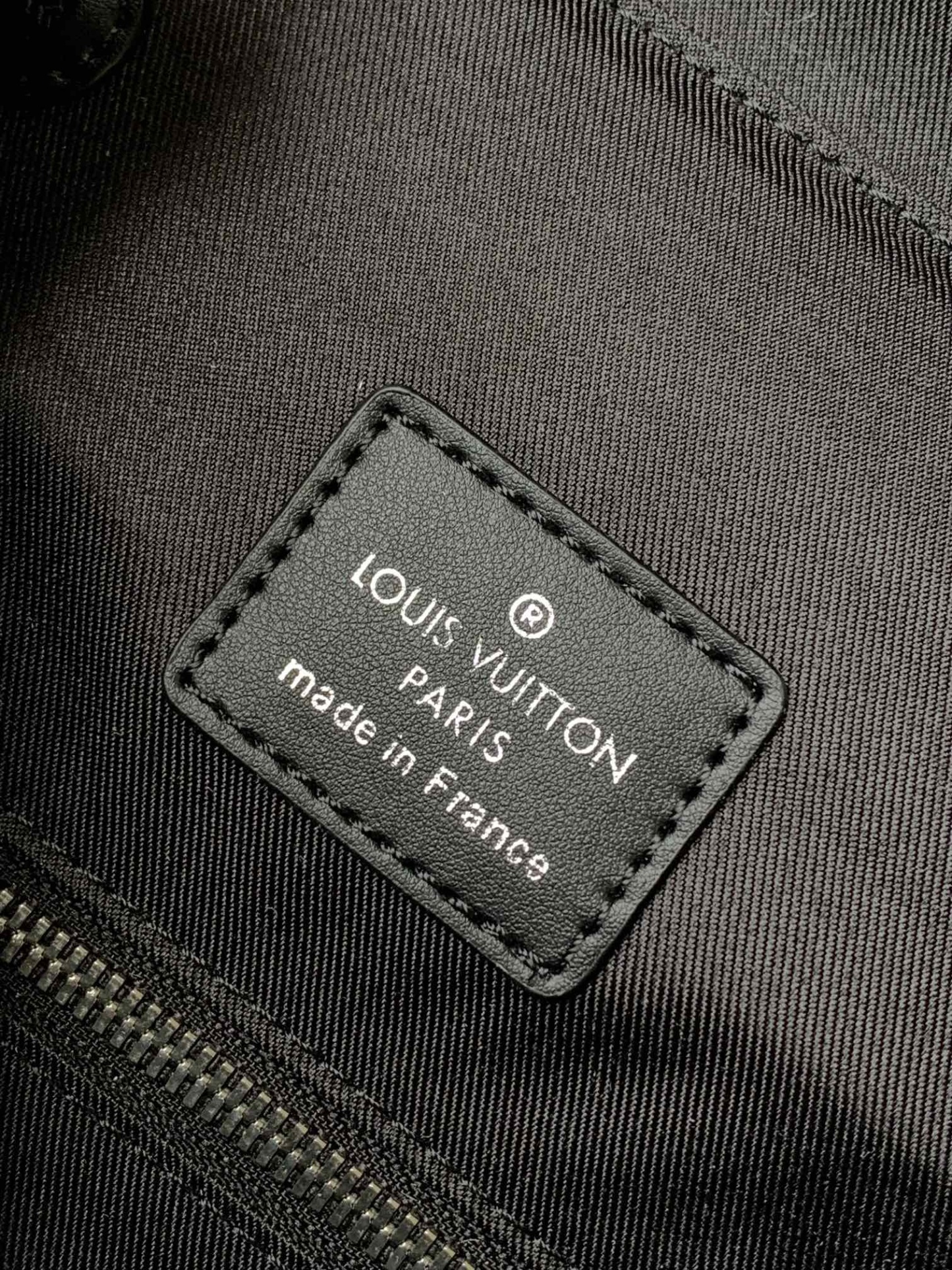ルイ・ヴィトン「Louis Vuitton」MontsourisMMリュックサック