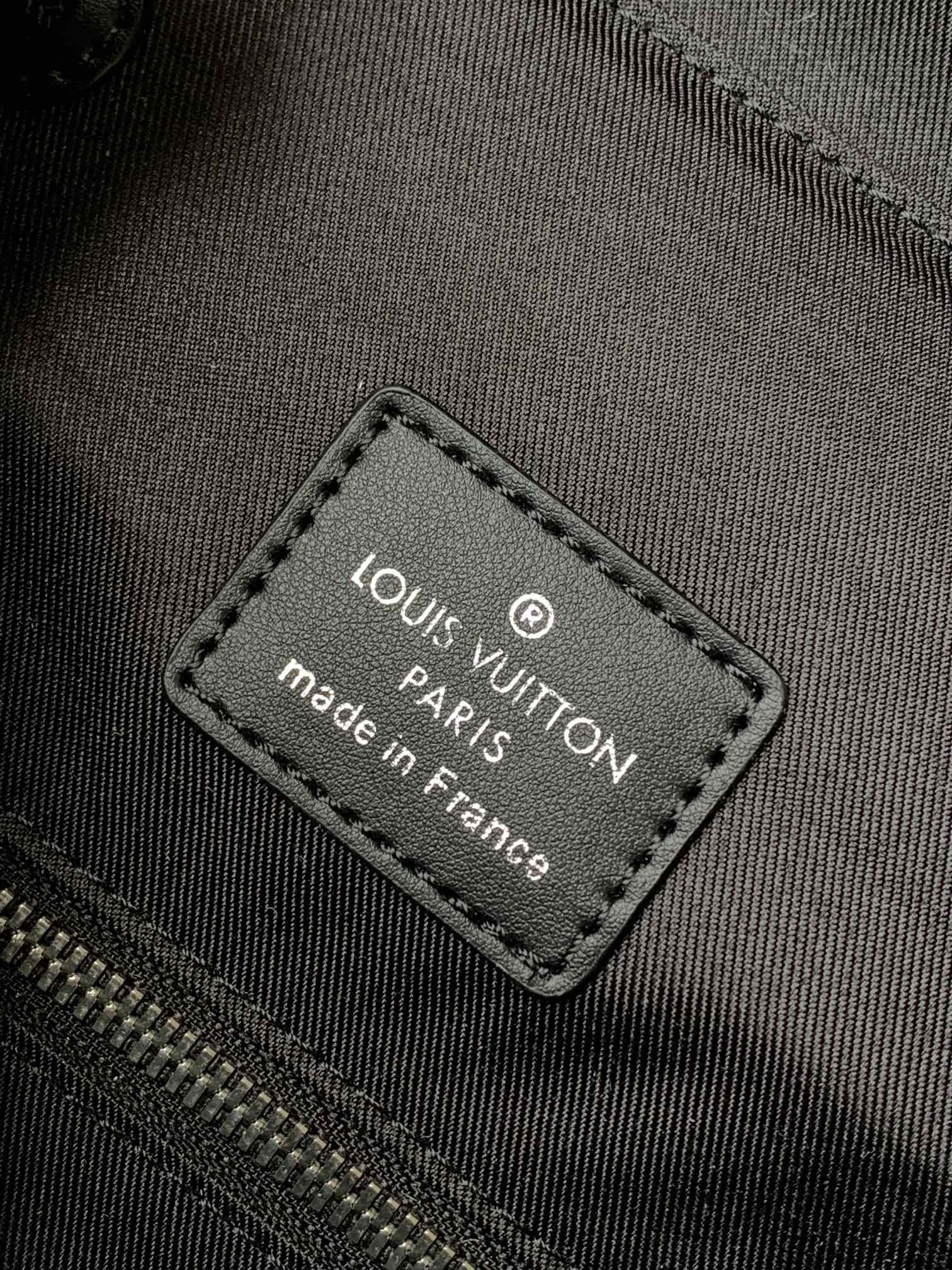 ルイ・ヴィトン「Louis Vuitton」MontsourisMMリュックサック