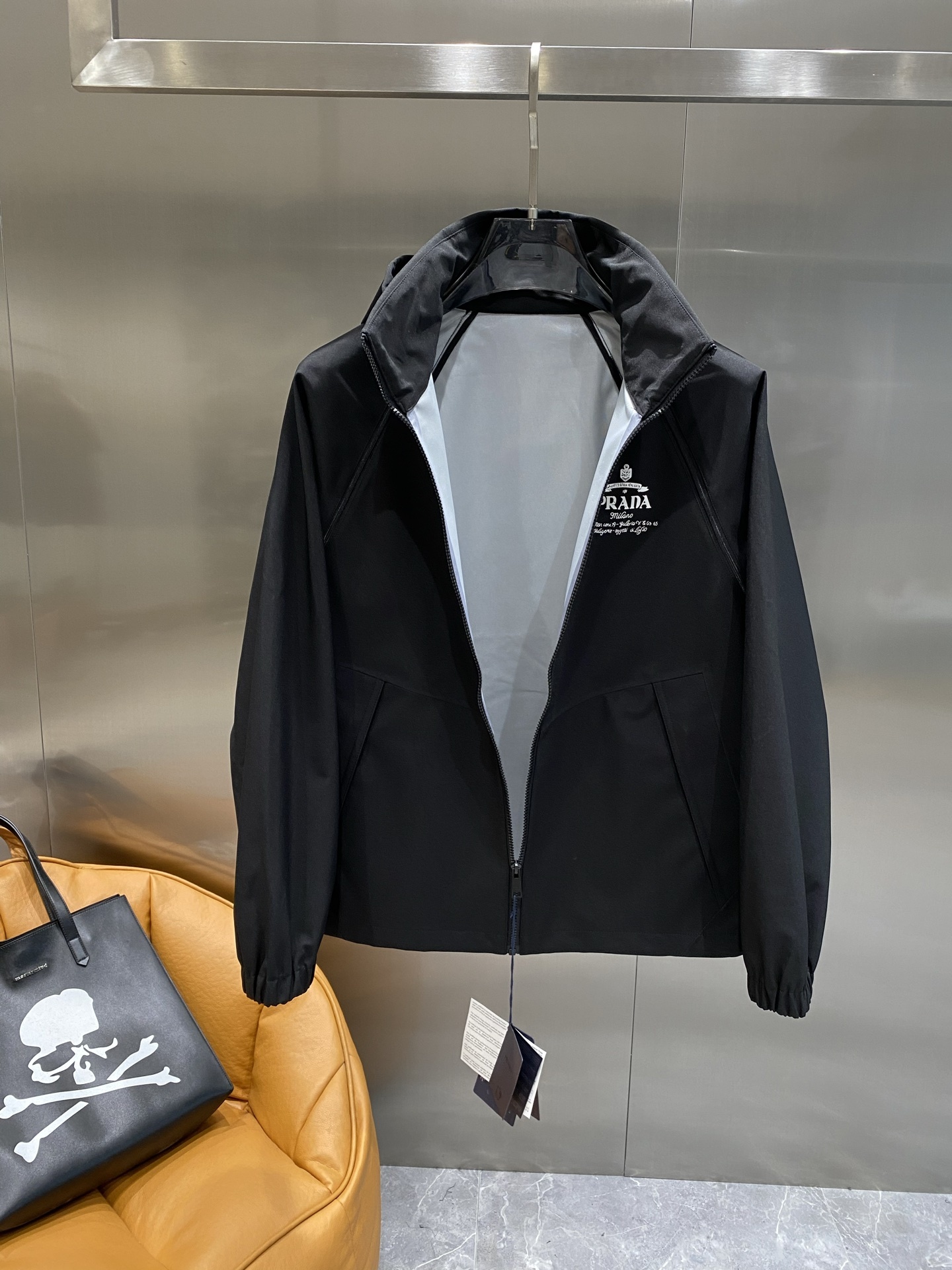 プラダ「Prada」 2025春夏メンズジャケット