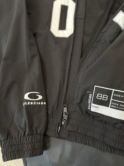 バレンシアガ「Balenciaga」‌バスケットボールコレクション 01 スポーツジャケット